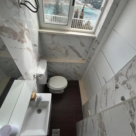 Appartement Studio Apartment *